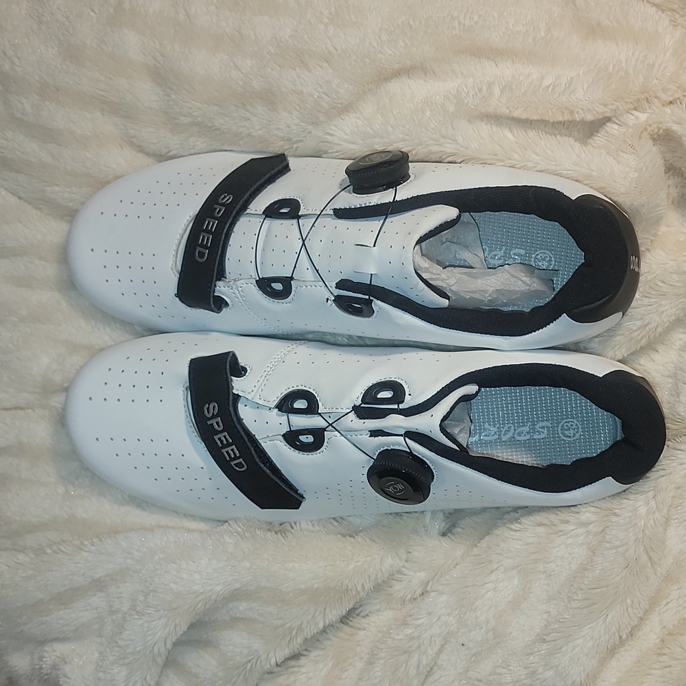 Cycling shoes